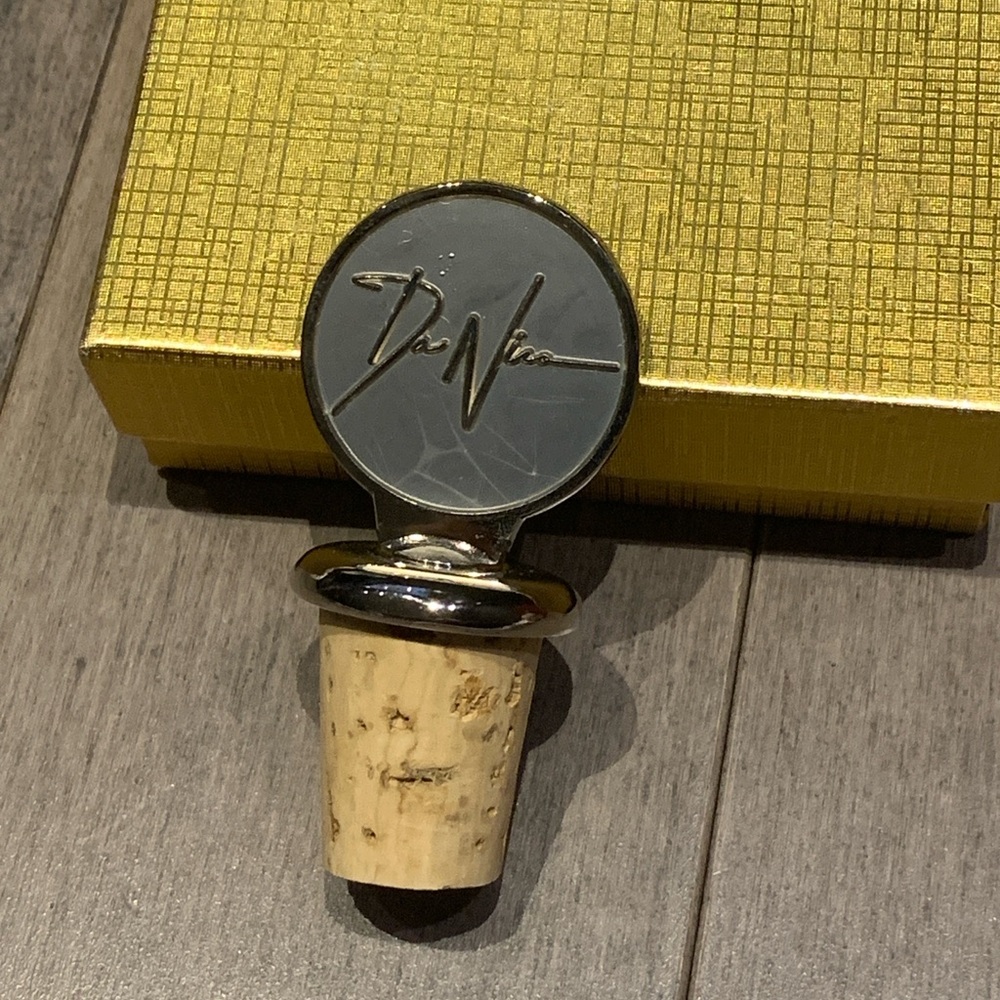 Wine Bottle Stopper – Silver Tone & Cork